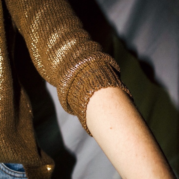*SOLD* Gold Knit Sweater - Picture 8 of 8